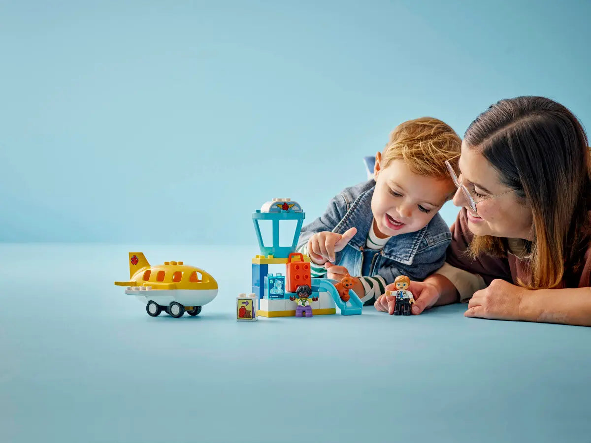 Lego Duplo First Time At Airport 10443