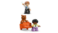 Lego Duplo First Time At Airport 10443