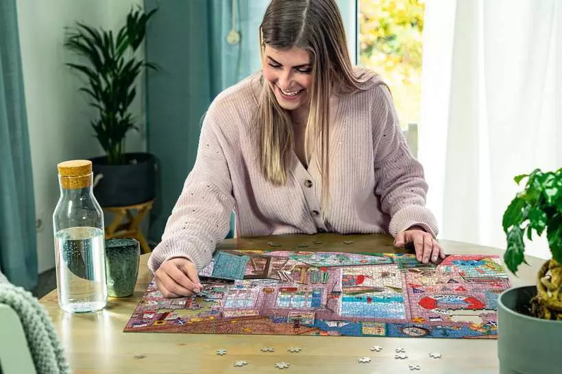 Ravensburger The Beach Hut 1000 Piece