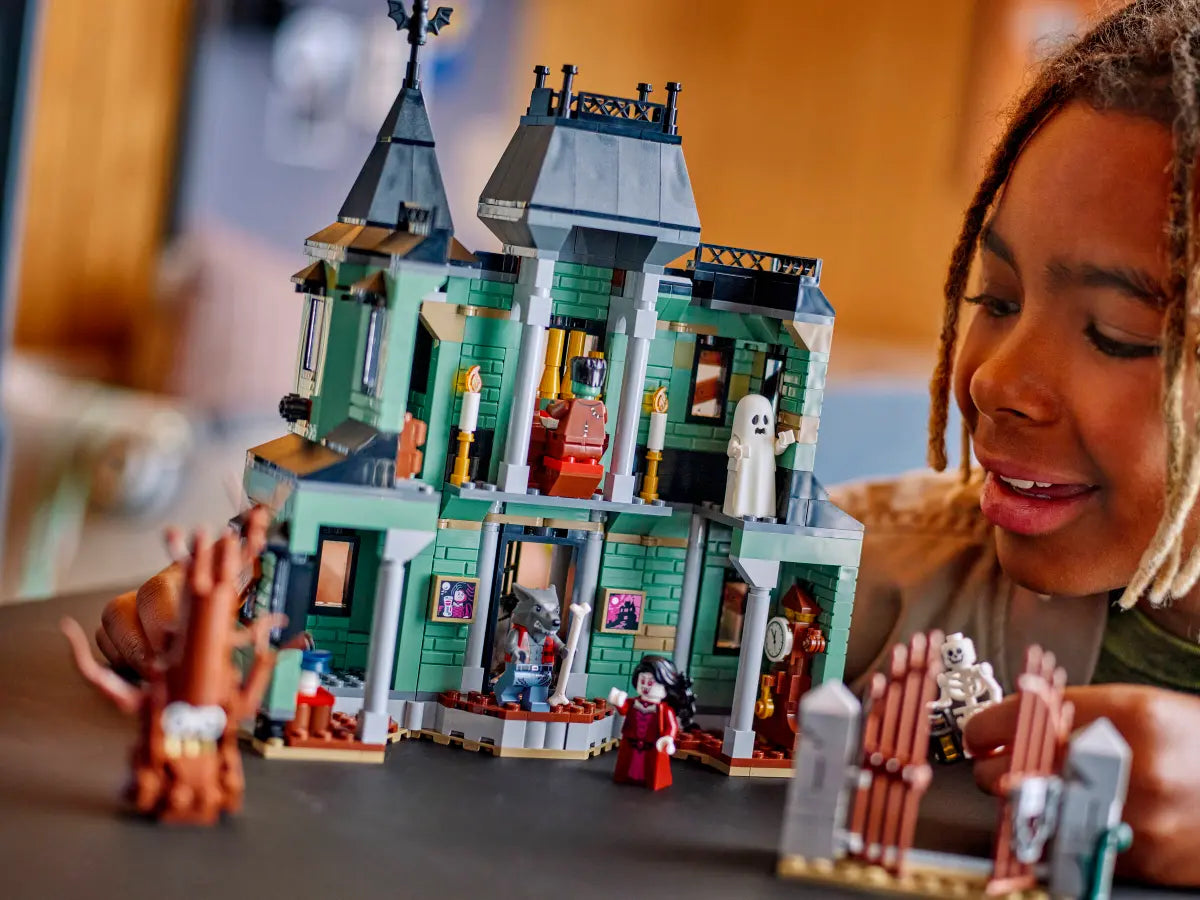 Lego Creator Haunted Mansion 31167