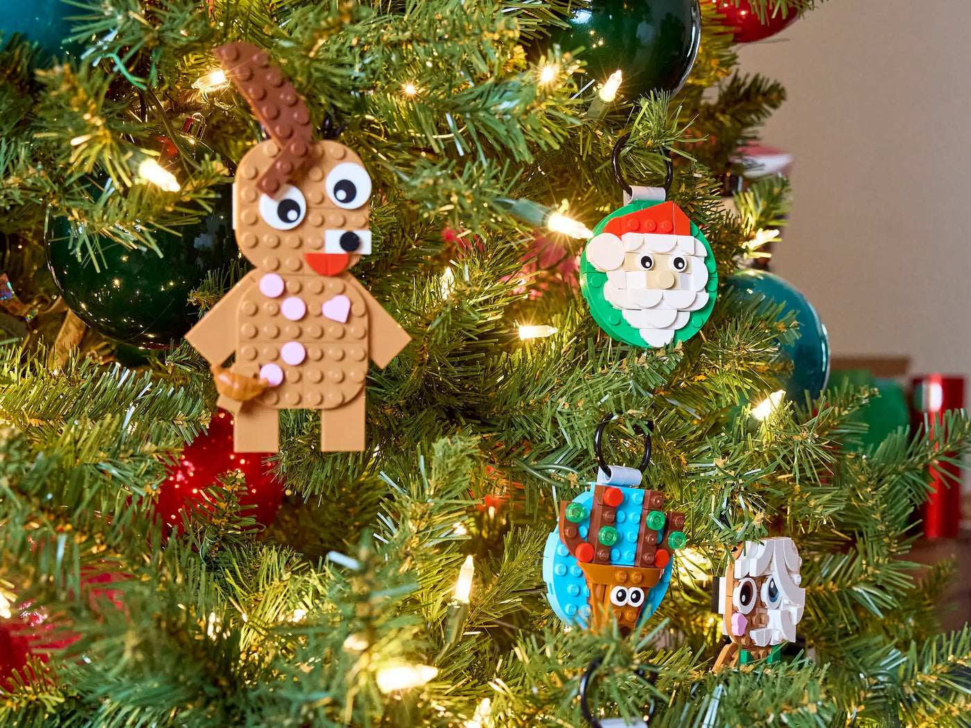 Lego Seasonal Christmas Ornament Selection 40744