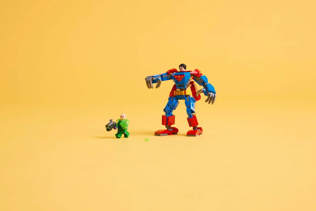 Lego DC Superman Mech vs Lex Luthor 76302