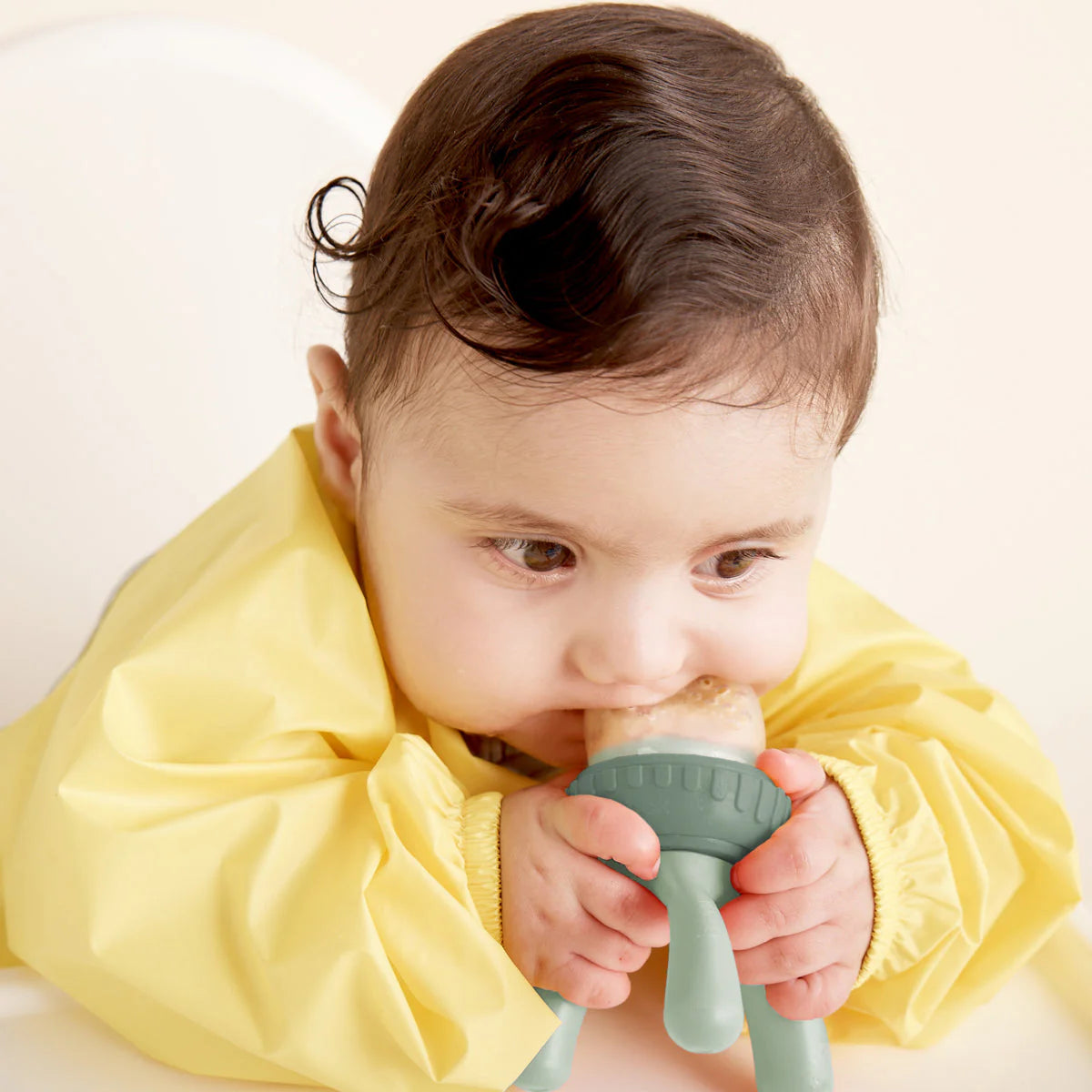 B. Box Sage Silicone Fresh Food Feeder